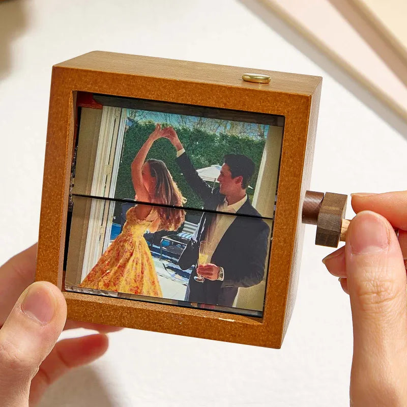 Personalized Mechanical Photo Frames